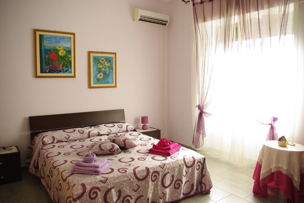 B&B Patrizialuna Vibo Valentia Marina Ruang foto